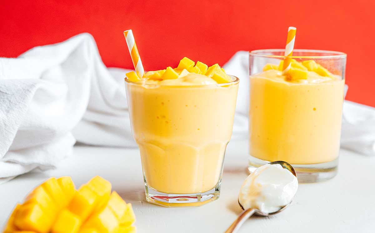 Master Your Mango Smoothie: Fresh vs. Frozen & Texture Tips